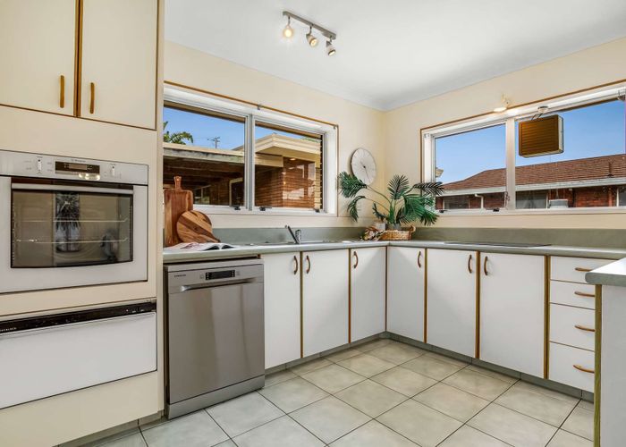  at 19 Shelley Street, Otumoetai, Tauranga
