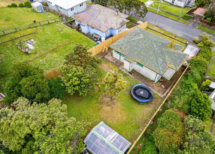  at 15 Northumberland Street, Cannons Creek, Porirua, Wellington