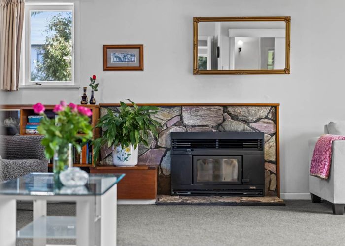  at 1/414 East Coast Road, Mairangi Bay, North Shore City, Auckland