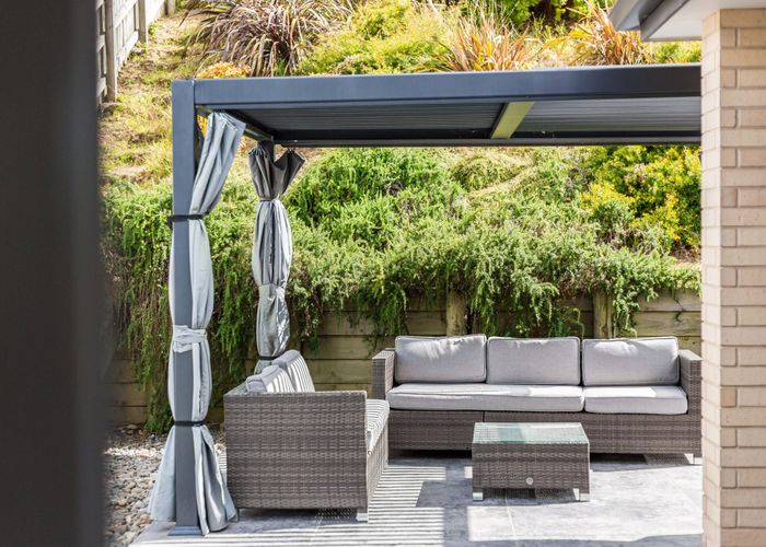  at 17 Kaimai Place, Aotea, Porirua