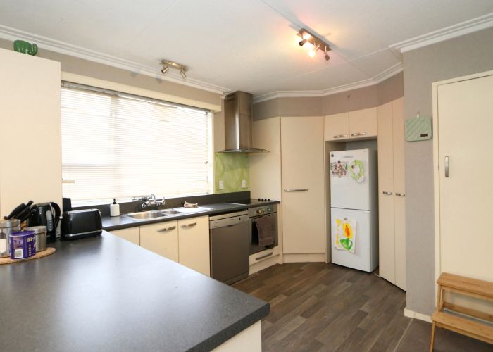  at 72 Melbourne Street, Windsor, Invercargill