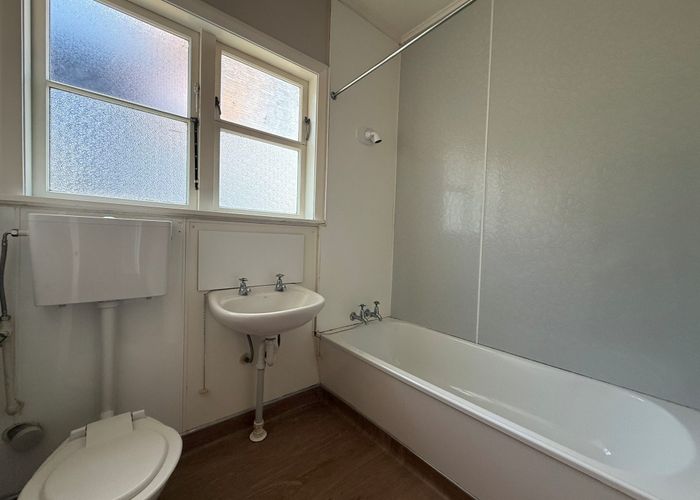  at 86 Mandeville Street, Riccarton, Christchurch City, Canterbury