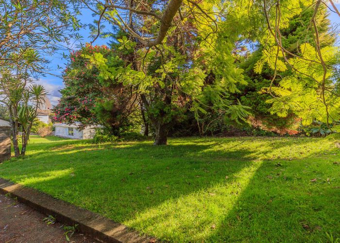  at 15 Gordon Avenue, Forrest Hill, North Shore City, Auckland