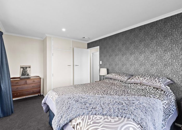  at 6 Waltham Court, Cloverlea, Palmerston North