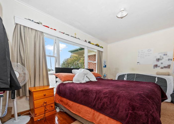  at 32 Eastdale Road, Avondale, Auckland City, Auckland