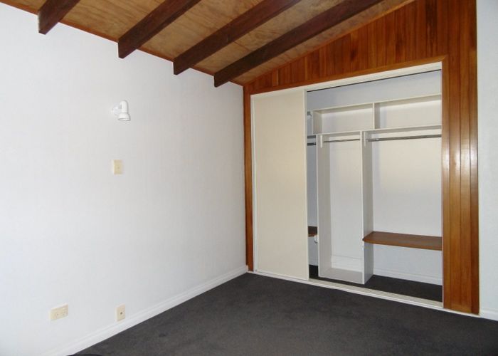  at 61 Rhinevale Close, Henderson, Waitakere City, Auckland
