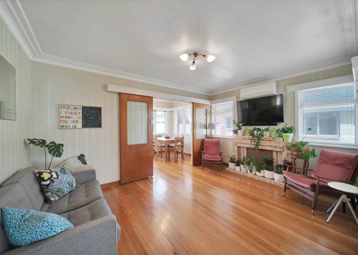  at 52 Milton Road, Papatoetoe, Auckland