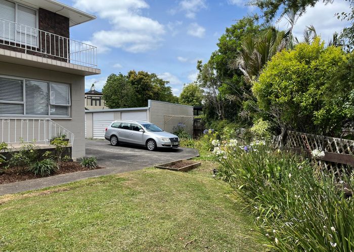  at 4/3 Rarangi Road, St Heliers, Auckland