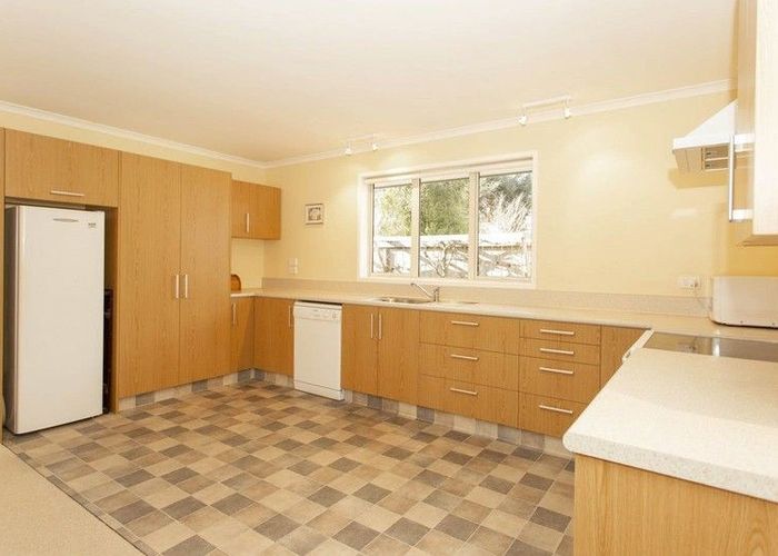 at 6 Jordan Avenue, Tinwald, Ashburton, Canterbury