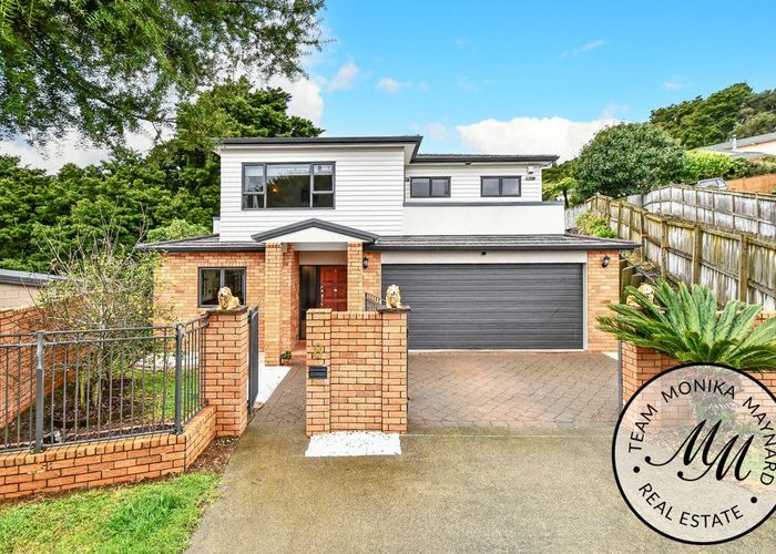  at 8 Alcove Place, Totara Heights, Auckland