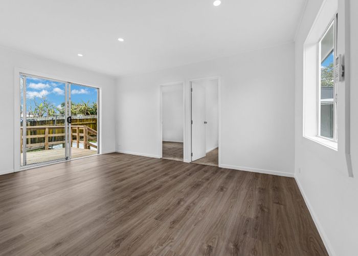  at 2/34 Plumley Crescent, Mangere, Manukau City, Auckland