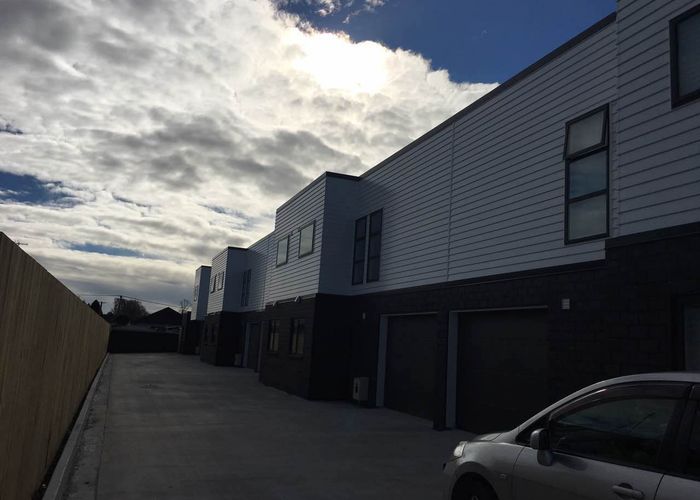  at 2/52 Campbell St, Frankton, Hamilton, Waikato