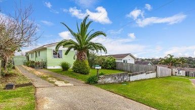  at 19 Doone Place, Massey, Auckland
