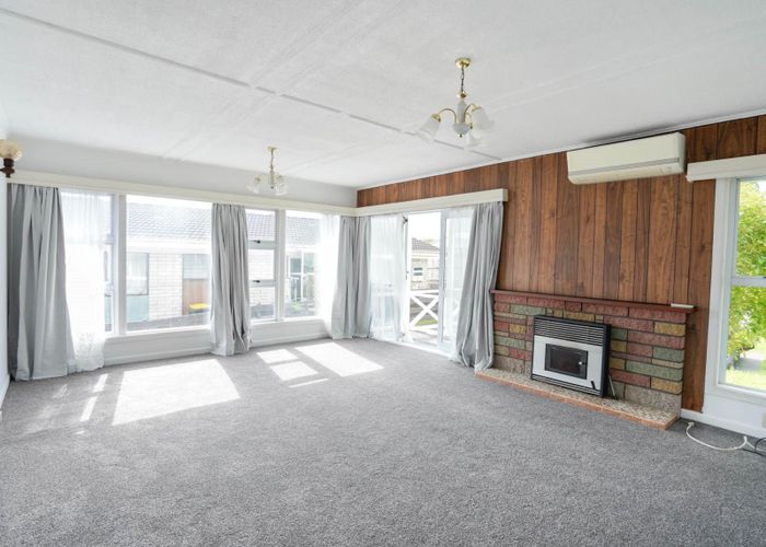  at 1/239 Edmonton Road, Te Atatu South, Auckland