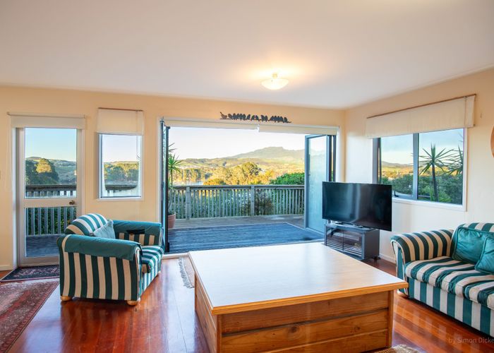  at 4 Robertson Street, Raglan, Raglan