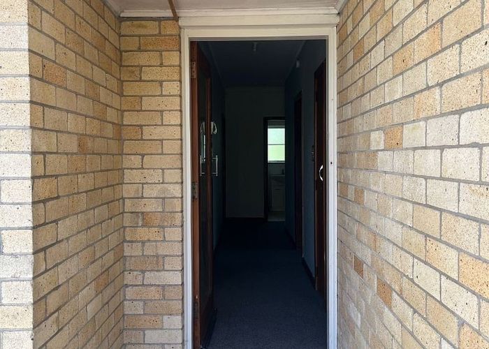  at 42 Alverston Street, Waterview, Auckland City, Auckland