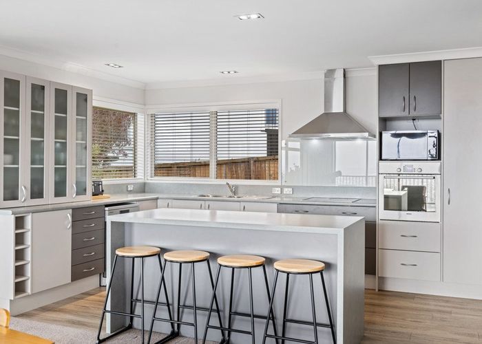  at 4 Swanton Drive, Huntsbury, Christchurch