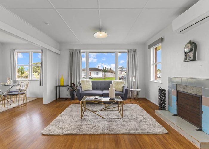  at 24 Caravelle Close, Mangere, Manukau City, Auckland