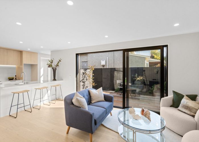  at 2/9 Innes Road, St. Albans, Christchurch City, Canterbury