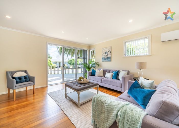 at 2 Molloys Road, Te Marua, Upper Hutt