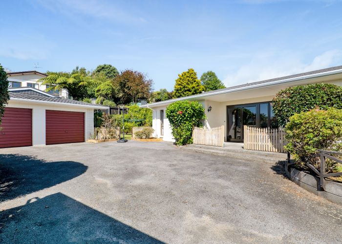  at 41 Wesley Avenue, Frankleigh Park, New Plymouth