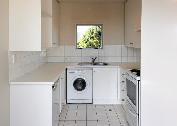  at 4/15 Peterborough Street, Christchurch Central, Christchurch
