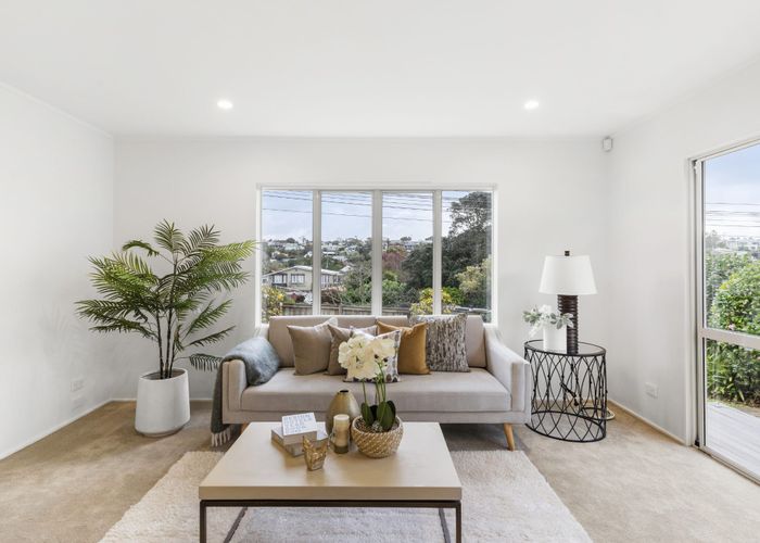  at 2/893 Beach Road, Waiake, Auckland