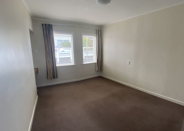  at 2 Garden Road, Northland, Wellington, Wellington