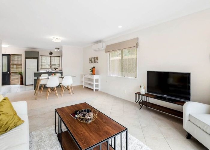  at 5/55 Verbena Road, Birkdale, Auckland