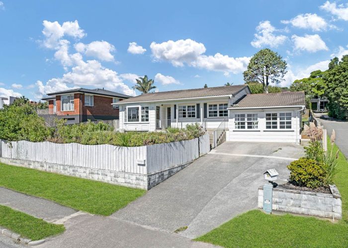  at 97 Olsen Avenue, Hillsborough, Auckland