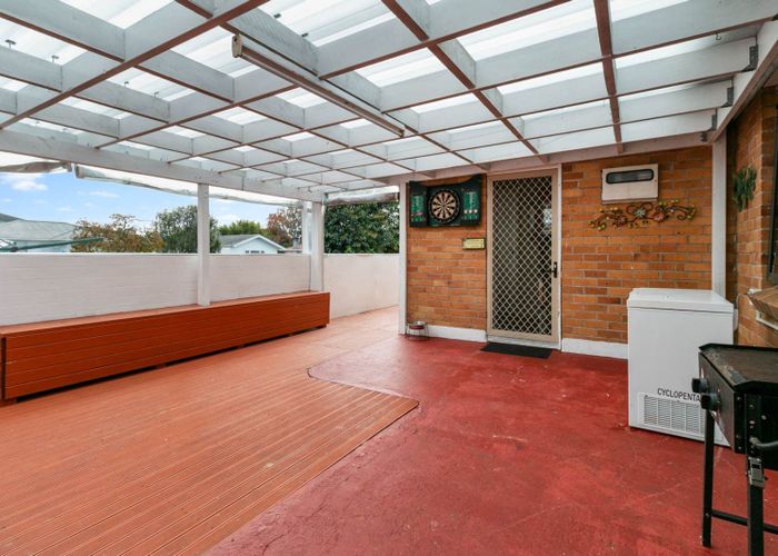  at 82 Metcalfe Road, Ranui, Waitakere City, Auckland