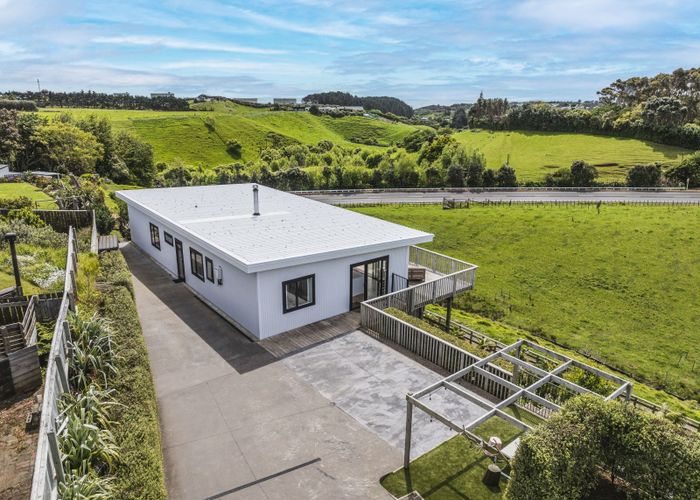  at 22B St Ives Grove, Whalers Gate, New Plymouth