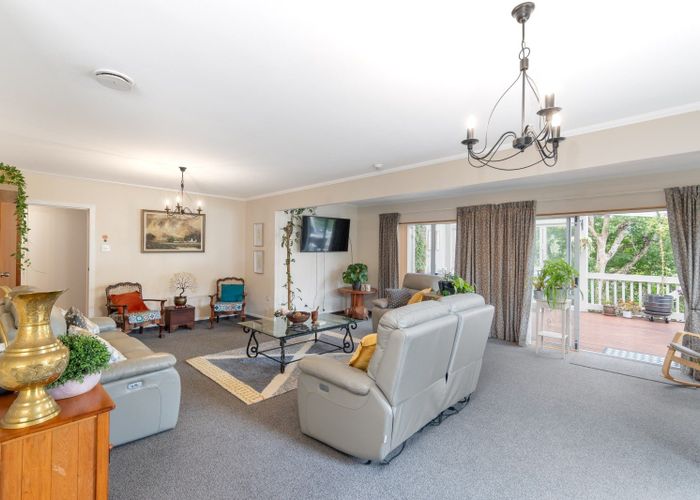  at 13 Chichester Drive, Pinehaven, Upper Hutt, Wellington