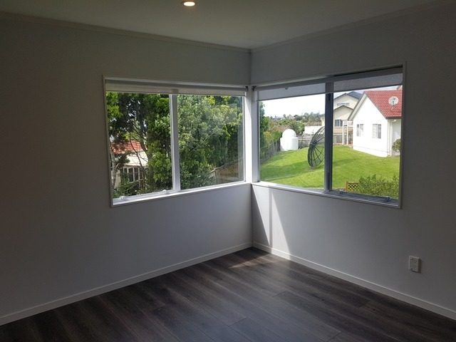  at 60 Lagoon Way, West Harbour, Auckland