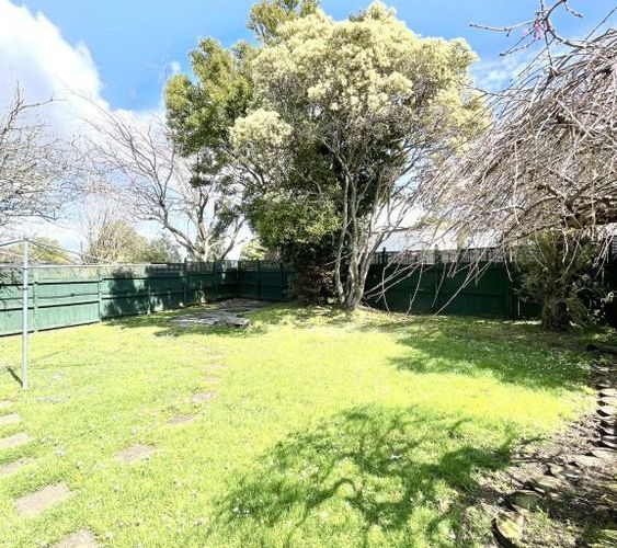  at 27 Mirrabooka Avenue, Botany Downs, Manukau City, Auckland