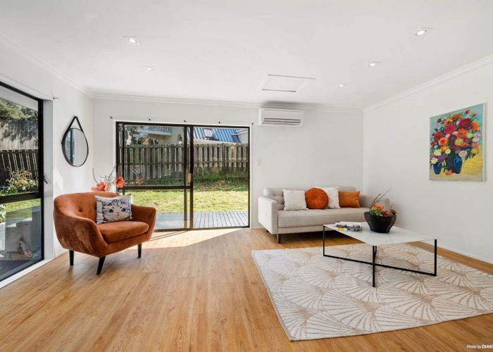  at 2/104A Manuka Road, Bayview, North Shore City, Auckland