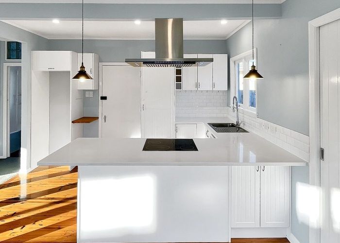  at 12 Waterfront Road, Mangere Bridge, Manukau City, Auckland