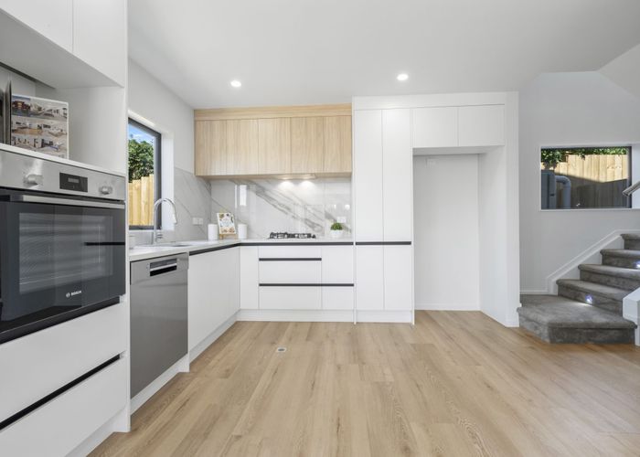  at Lot 2, 140 Kolmar Road, Papatoetoe, Manukau City, Auckland