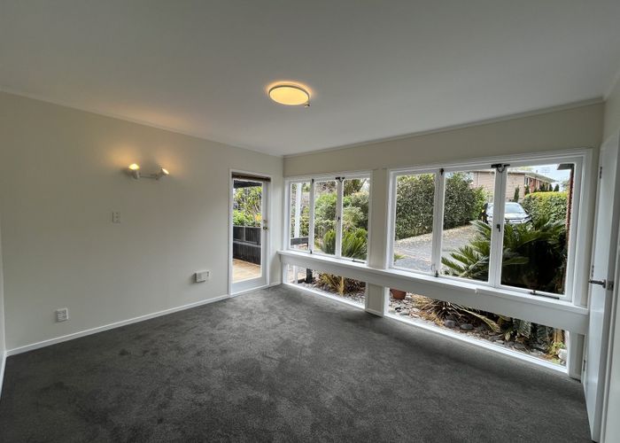  at 25 Dudding Avenue, Northcote, North Shore City, Auckland
