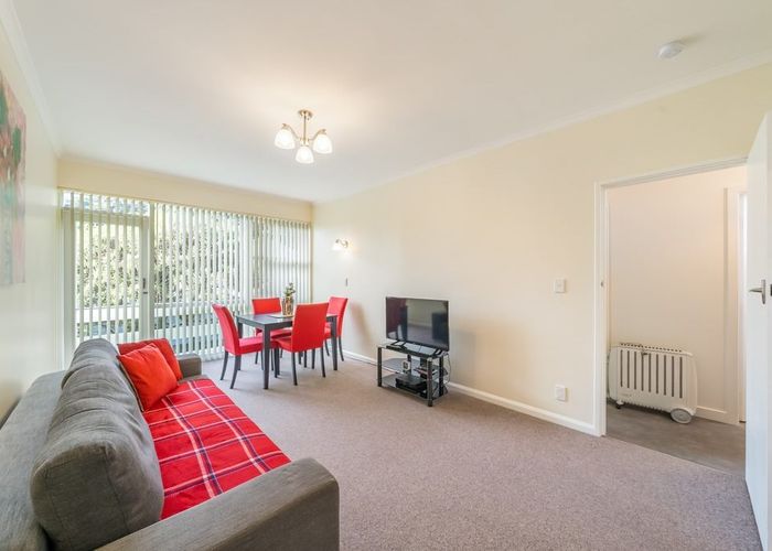  at 2/110 Muritai Road, Eastbourne, Lower Hutt