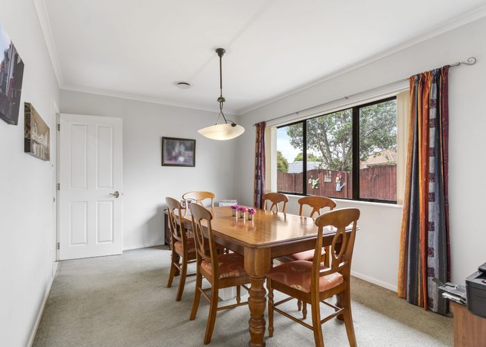  at 5 Lothian Brae, Wattle Downs, Auckland