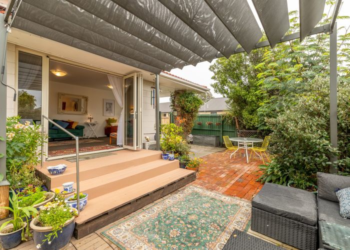  at 2/46 Rochester Street, Linwood, Christchurch