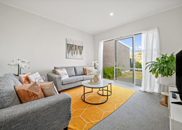  at 72 Karepiro Drive, Stanmore Bay, Rodney, Auckland