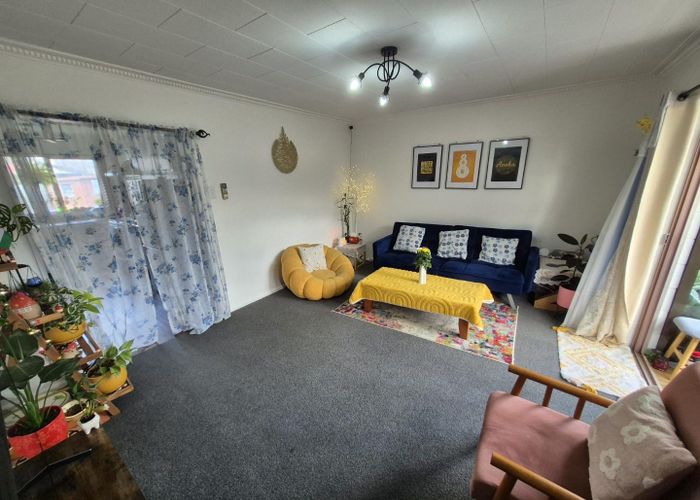  at 2/74A Randolph Street, Woolston, Christchurch City, Canterbury