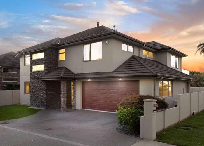  at 21 Dalethorpe Avenue, Fairfield, Hamilton