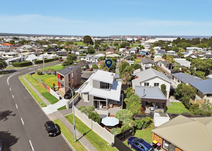  at 23 Tay Street, Mount Maunganui, Mount Maunganui