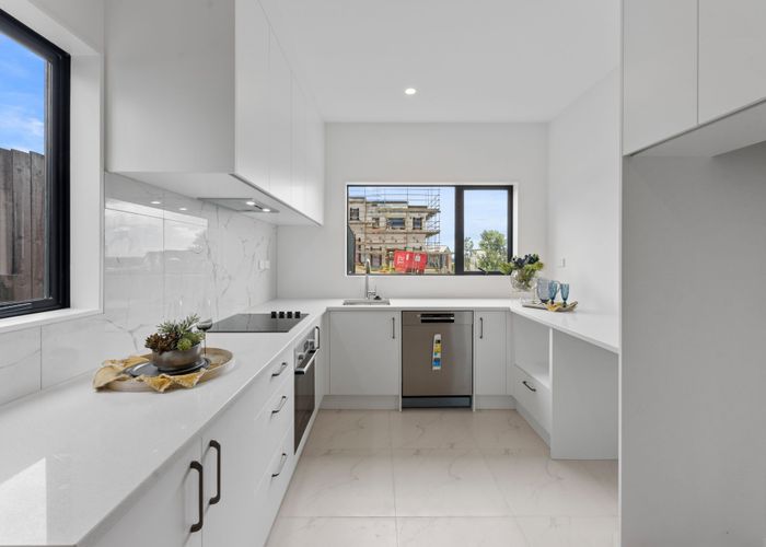  at 49a Crestview Rise, Red Hill, Papakura, Auckland