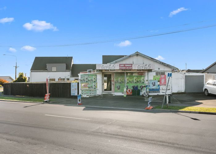  at 10 Lake Terrace Road, Burwood, Christchurch City, Canterbury