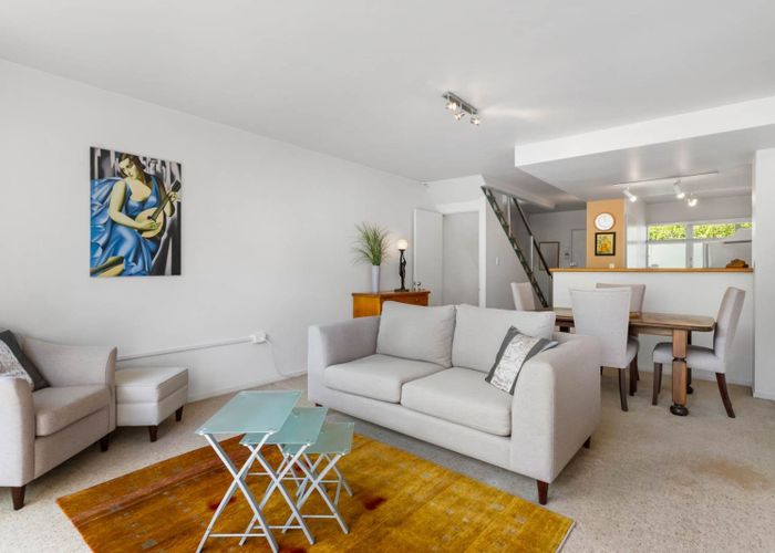  at 4/6 Sarsfield Street, Herne Bay, Auckland City, Auckland