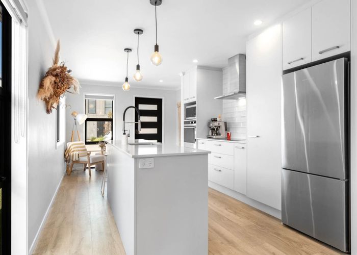  at 18 Houhora Street, Westgate, Waitakere City, Auckland